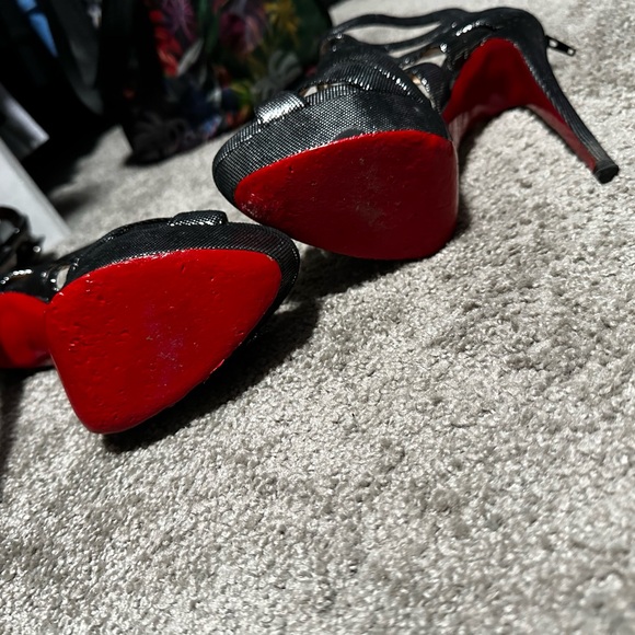 Christian LouBoutin silver platform heels size 40 1/2 - Picture 2 of 5